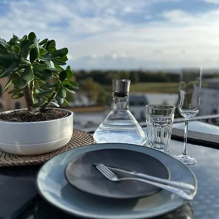 Oasis - Wohnen Am Elbtal - Balkon - Netflix - Tiefgarage Apartamento