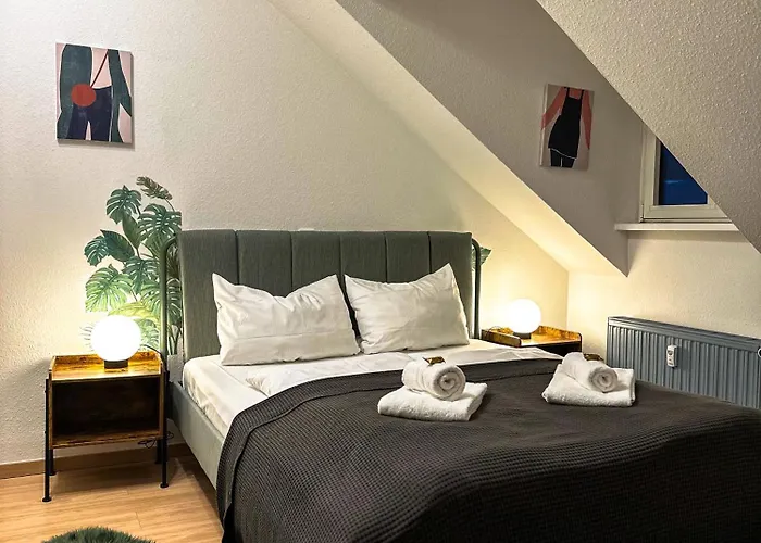Oasis - Wohnen Am Elbtal - Balkon - Netflix - Tiefgarage Apartment